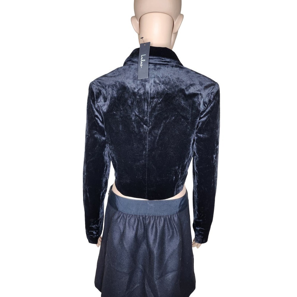 NWT Lulus Festive magic women's black velvet cropped Jacket XS - Picture 3 of 7